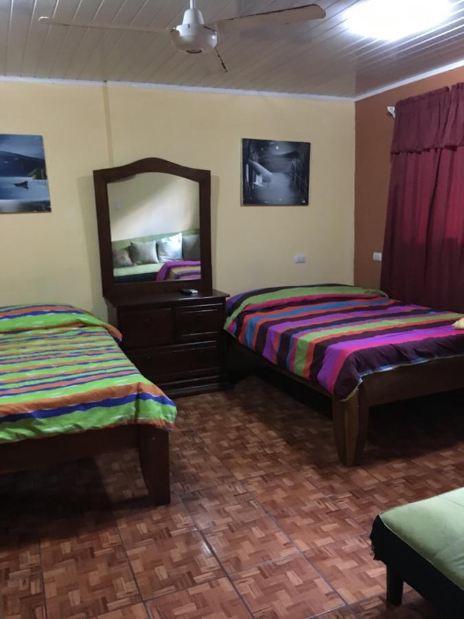 Cabinas Yolymar Puntarenas Exterior foto