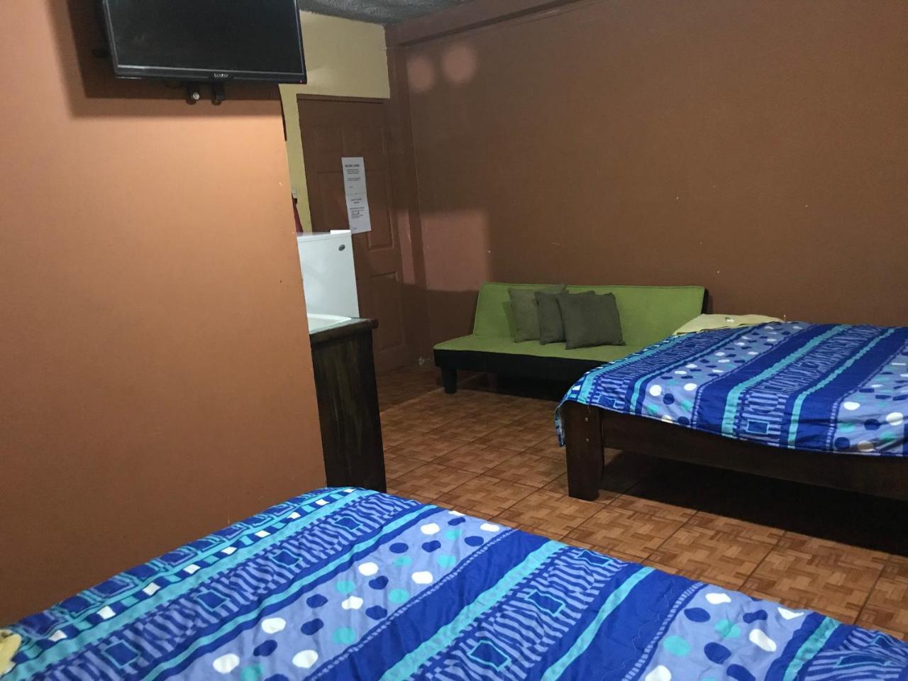Cabinas Yolymar Puntarenas Exterior foto